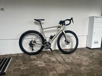 Used Cannondale Synapse HI-MOD Carbon Ultegra Di2 2022 Road & Gravel, Light Gray — image 15 of 26