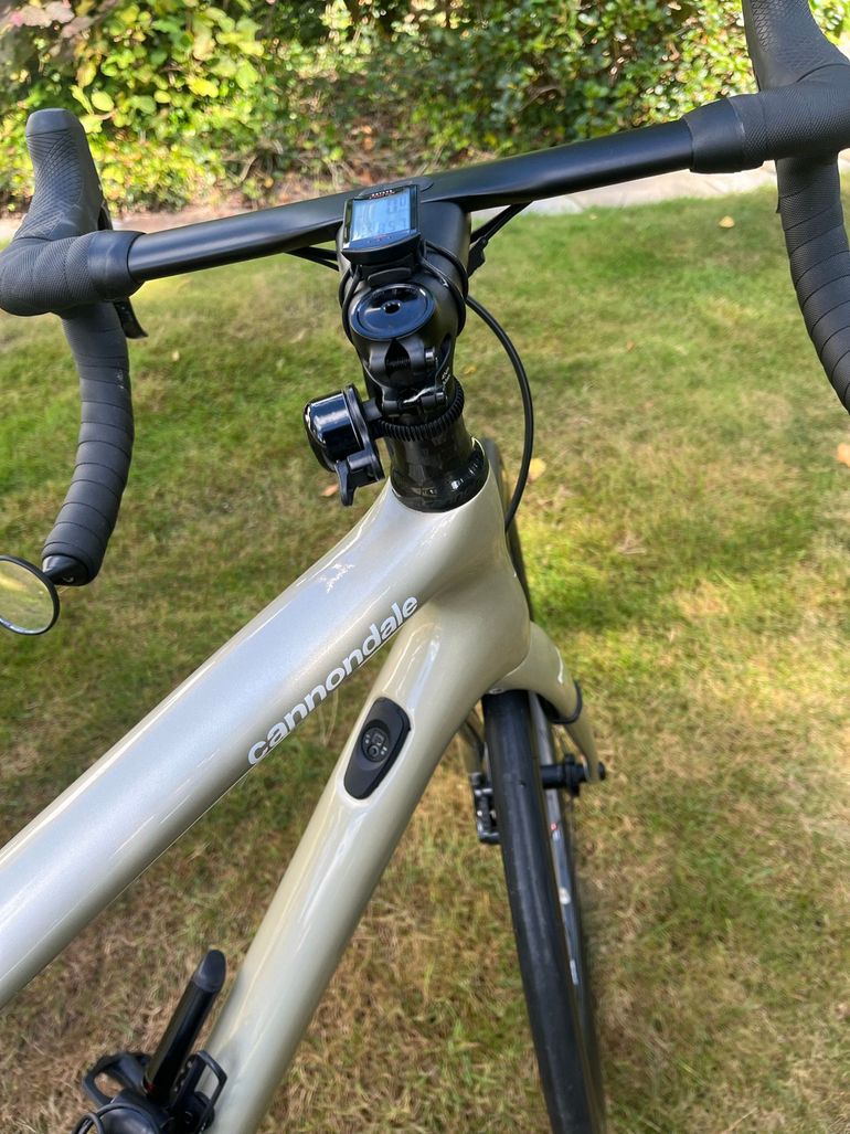 Used Cannondale Synapse HI-MOD Carbon Ultegra Di2 2022 Road & Gravel, Light Gray — image 21 of 26