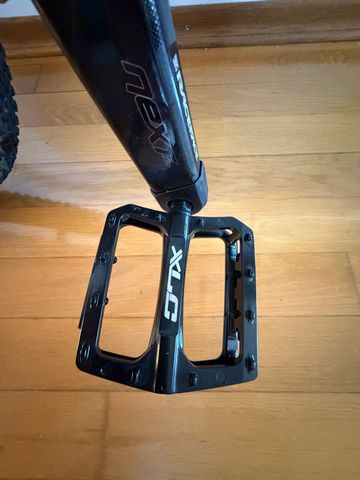 Used Lapierre XRM 10.9 2024 2024 Mountainbike, Black, 29 — image 13 of 19