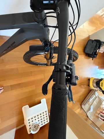 Used Lapierre XRM 10.9 2024 2024 Mountainbike, Black, 29 — image 12 of 19