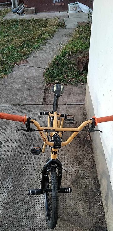 Used Mongoose Custom 2011 Youth, Orange — image 3 of 7