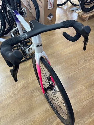 Used BH Custom Shimano 105 Di2 2026 Road & Gravel, White — image 4 of 7