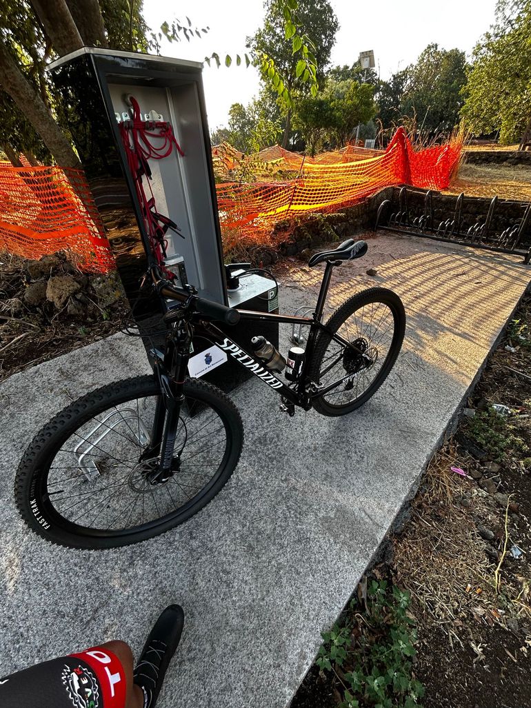 Used Specialized Epic Hardtail Comp 2025 2025 Mountainbike, Black — image 3 of 3