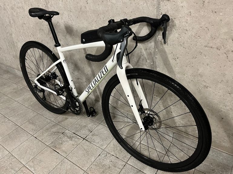 Used Specialized Diverge E5 2023 2023 Road & Gravel, White — image 5 of 6