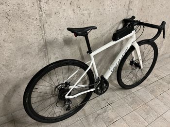 Used Specialized Diverge E5 2023 2023 Road & Gravel, White — image 6 of 6