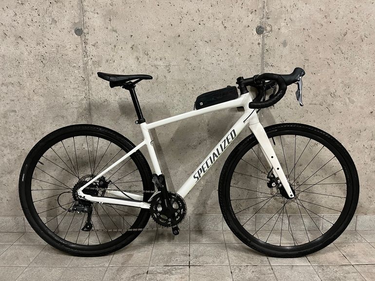 Used Specialized Diverge E5 2023 2023 Road & Gravel, White — image 1 of 6