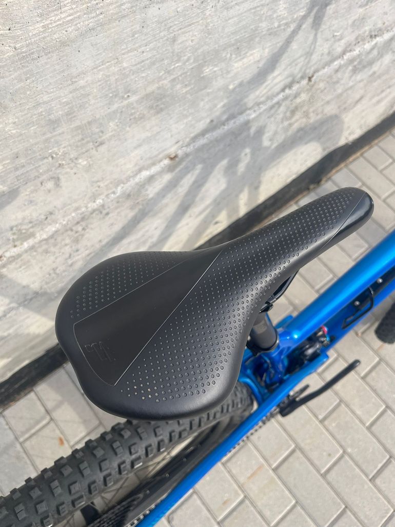 Used Focus O1E 8.8 2020 2020 Mountainbike, Blue — image 5 of 6