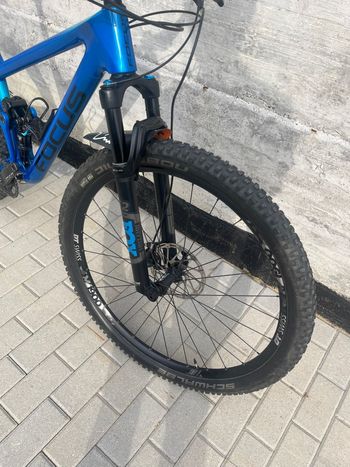 Used Focus O1E 8.8 2020 2020 Mountainbike, Blue — image 4 of 6