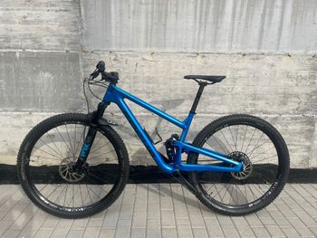 Used Focus O1E 8.8 2020 2020 Mountainbike, Blue — image 2 of 6