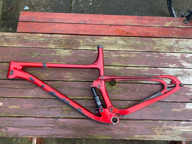 Used Vitus Rapide FS CRS (Sram) 2023 Frameset 2023 Mountainbike, Red, 29 — image 1 of 5