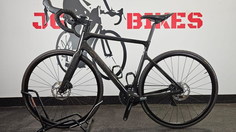 Used Orbea ORCA M30 2022 2022 Road & Gravel, Black — image 5 of 19