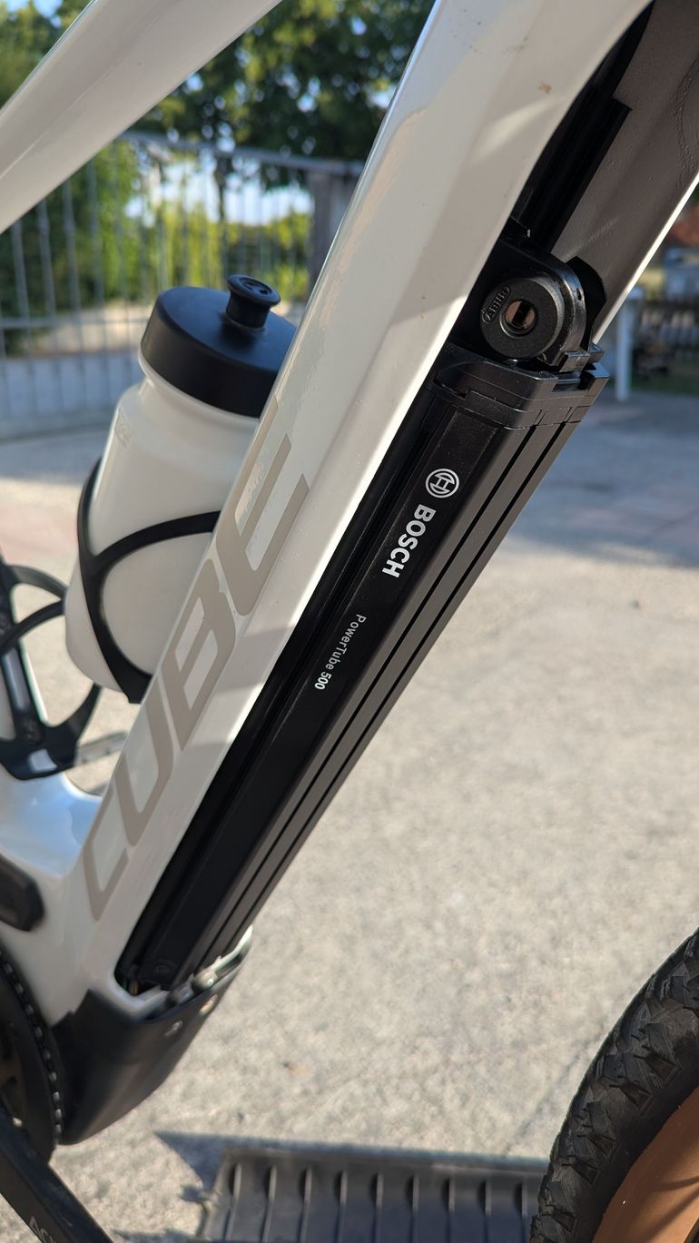 Used CUBE REACTION HYBRID, ONE 500 2022 2022 Mountainbike, White, 27.5 — image 7 of 11