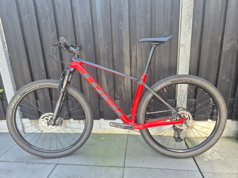 Brugt Trek Procaliber 9.5 2022 2022 Mountainbike — billede 2 af 4