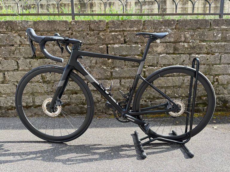 Used Cannondale SuperSix EVO Carbon Disc Ultegra 2020 Road & Gravel, Black — image 2 of 8