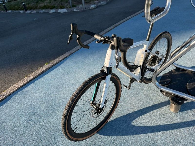Used BMC URS 01 TWO 2023 2023 Road & Gravel, White — image 6 of 6
