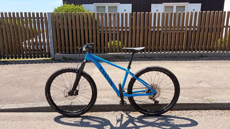 Used Canyon Grand Canyon 5 2022 2022 Mountainbike, Blue, 27.5, 29 — image 1 of 10