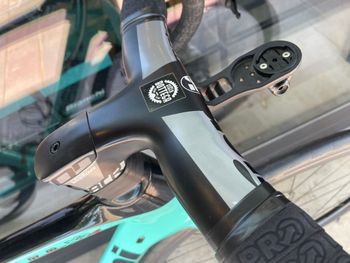 Použité Bianchi Oltre XR4 Disc Shimano 105 12s Palladium Carbon 2022 Road & Gravel — obrázek 15 z 15