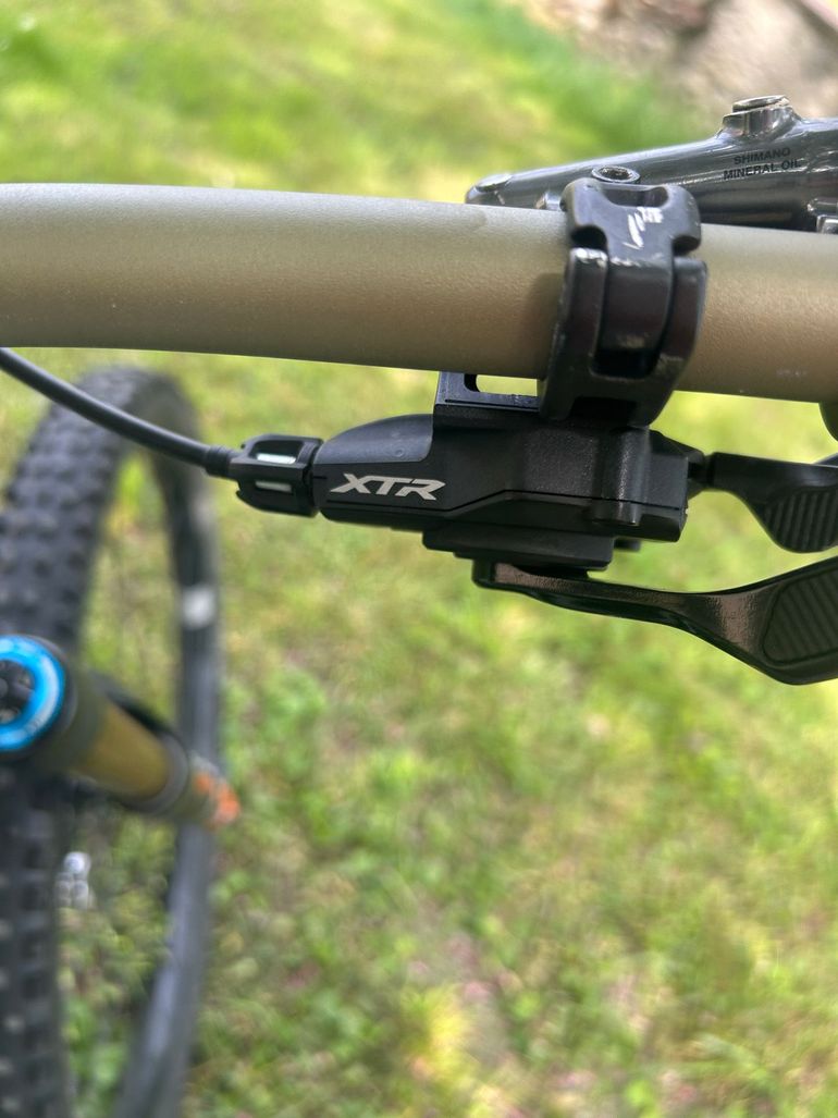 Used Commencal META AM Shimano XTR 2020 Mountainbike, White — image 5 of 20