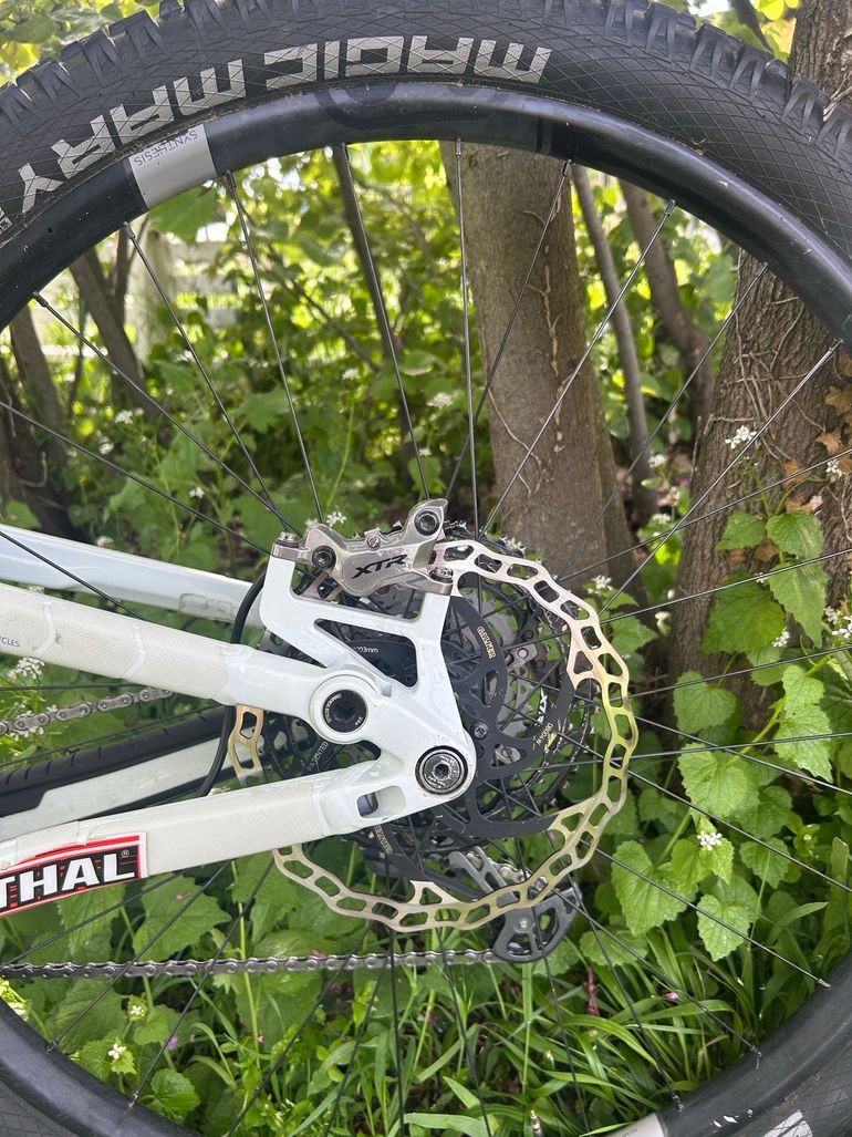Used Commencal META AM Shimano XTR 2020 Mountainbike, White — image 14 of 20