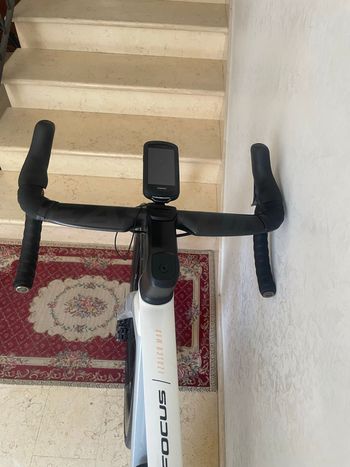 Used Focus IZALCO MAX 9.8 2024 2024 Road & Gravel, White — image 3 of 4