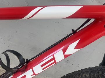 Trek Procaliber 9.7 2017 2017 Mountainbike usato, Rosso — immagine 5 di 13