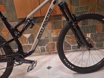 Used Rocky Mountain Instinct Alloy 50 2021 2021 Mountainbike, Purple, 27.5, 29 — image 3 of 4