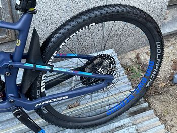 Used Kross EARTH TOKYO 2020 2020 Mountainbike, Blue, 29 — image 4 of 7