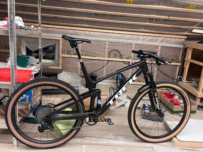 Used Trek Top Fuel 9.9 XX1 AXS 2021 2021 Mountainbike, Black, 29 — image 2 of 4