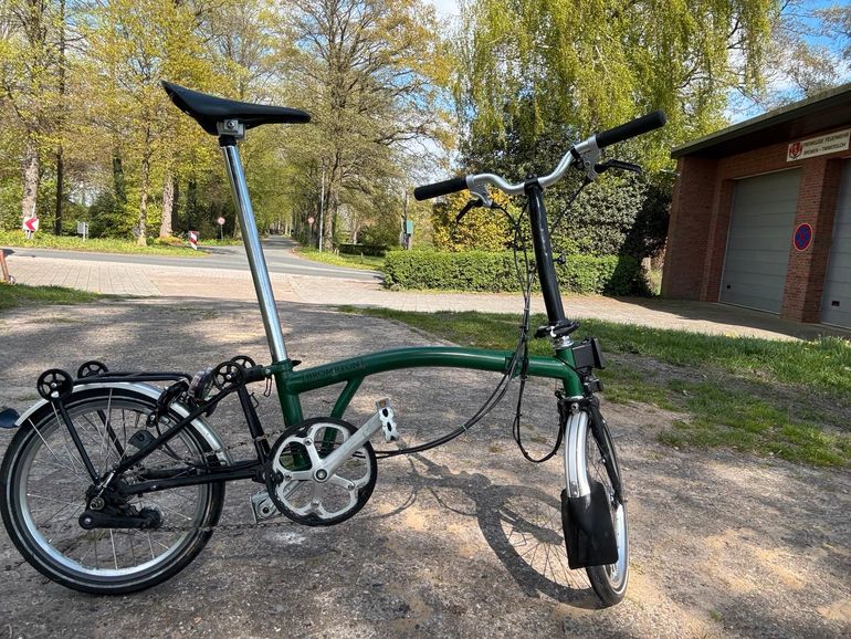 Used Brompton C-Line 2012 M5RD 2012 Urban, Green — image 1 of 7