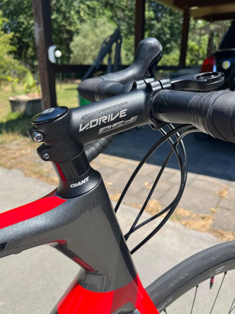 Used Giant TCR Advanced 1 Disc KOM 2019 2019 Road & Gravel, Light Gray — image 4 of 11