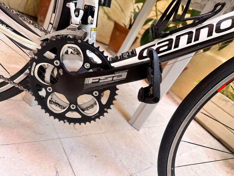 Gebrauchtes Cannondale 2015 Cannondale Synapse 54 2015 Road & Gravel, Weiß — Bild 4 von 12