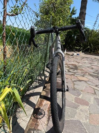 Used Canyon Grizl CF SL 7 eTap 2022 2022 Road & Gravel, Light Gray — image 2 of 9