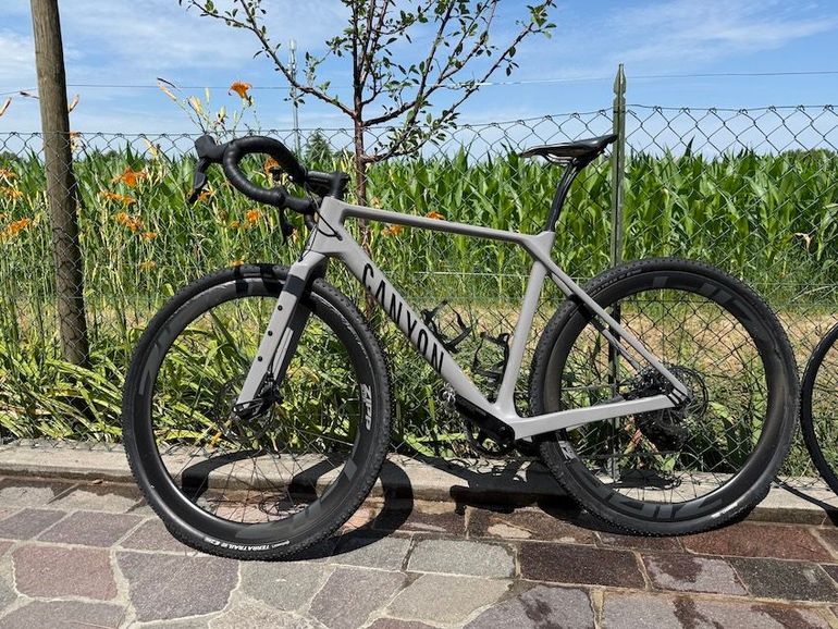 Used Canyon Grizl CF SL 7 eTap 2022 2022 Road & Gravel, Light Gray — image 1 of 9