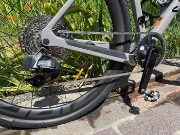 Used Canyon Grizl CF SL 7 eTap 2022 2022 Road & Gravel, Light Gray — image 3 of 9