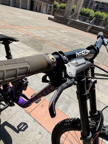 Used Marin Quake 2025 2025 Mountainbike, Purple, 27.5 — image 6 of 15