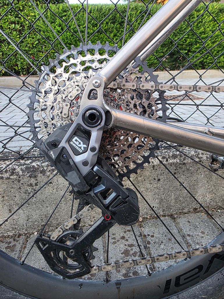 Chiru Vagus SRAM Rival 2025 Road & Gravel usato, Grigio chiaro — immagine 6 di 12