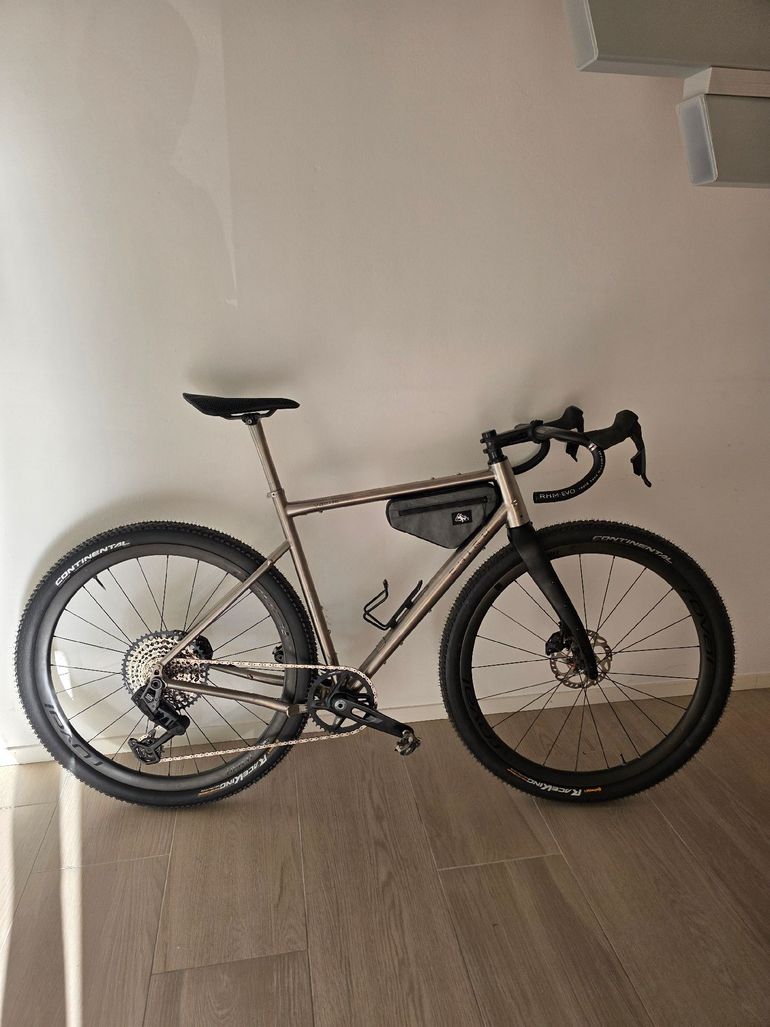 Použité Chiru Vagus SRAM Rival 2025 Road & Gravel — obrázek 1 z 3