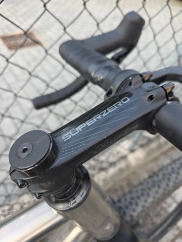 Chiru Vagus SRAM Rival 2025 Road & Gravel usato, Grigio chiaro — immagine 9 di 12