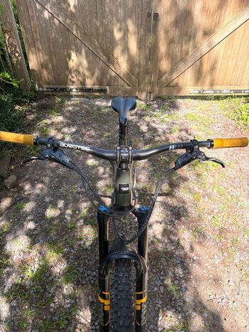 Used Santa Cruz BRONSON S / Carbon C / MX 2023 2023 Mountainbike, Green, 29, 27.5 — image 4 of 5