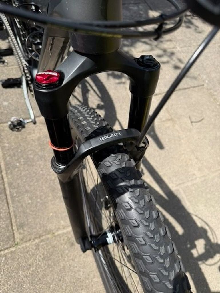 Used Specialized Stumpjumper Expert Carbon 29 World Cup, Size M 2016 Mountainbike, Black — image 10 of 18