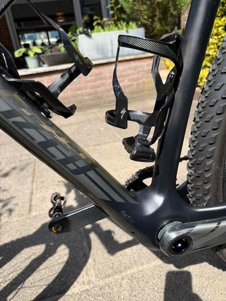 Used Specialized Stumpjumper Expert Carbon 29 World Cup, Size M 2016 Mountainbike, Black — image 11 of 18