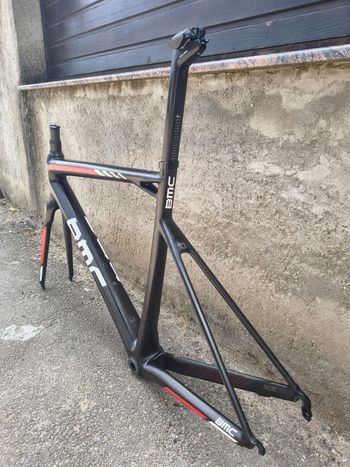 Used BMC Teammachine SLR01 Frameset 2017 Road & Gravel, Black — image 10 of 11