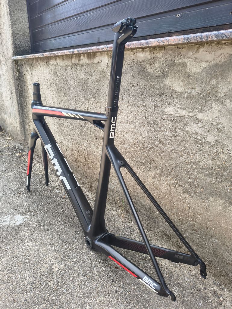 Used BMC Teammachine SLR01 Frameset 2017 Road & Gravel, Black — image 10 of 11