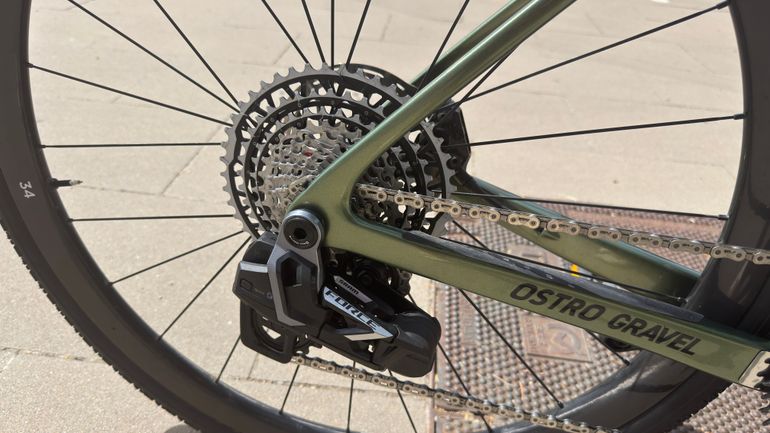 Used Factor Ostro SRAM Force eTap AXS 2025 Road & Gravel, Green — image 3 of 5