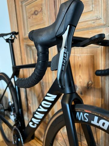 Brugt Canyon Ultimate CF SLX 8 Force AXS 2023 2023 Road & Gravel — billede 3 af 19