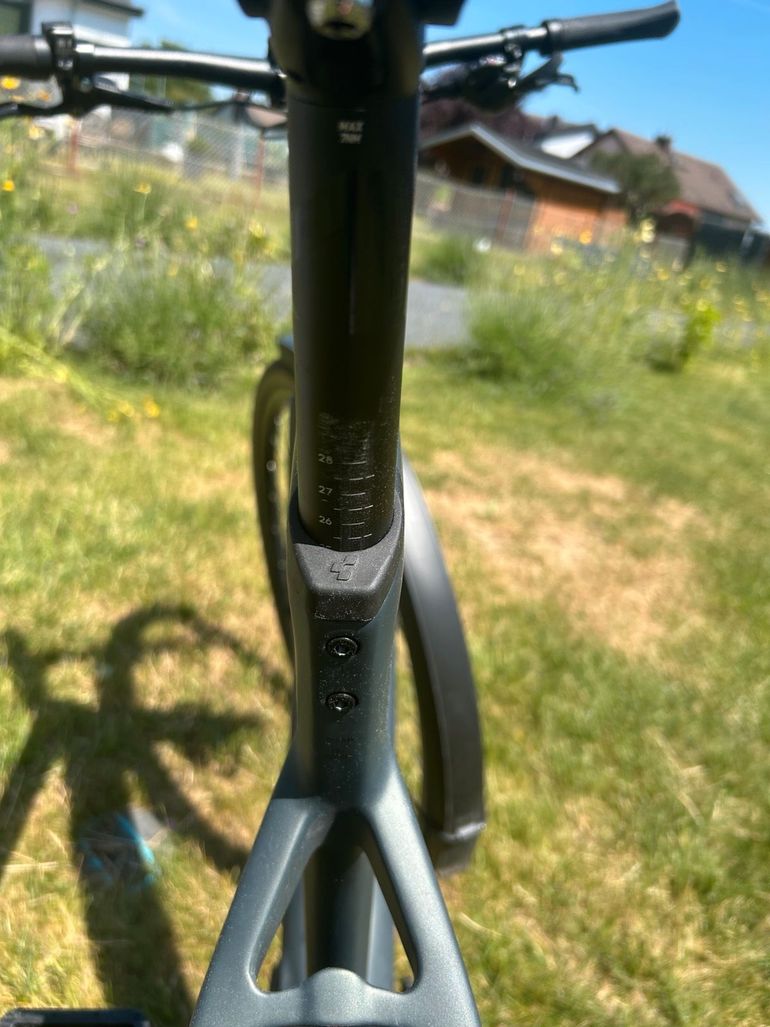 Käytetty Cube Nulane Hybrid C:62 Race 400X FE 2025 Urban — kuva 10 / 17