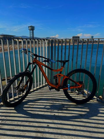 Tweedehands Giant Reign 1 2019 2019 Mountainbike — afbeelding 3 van 6