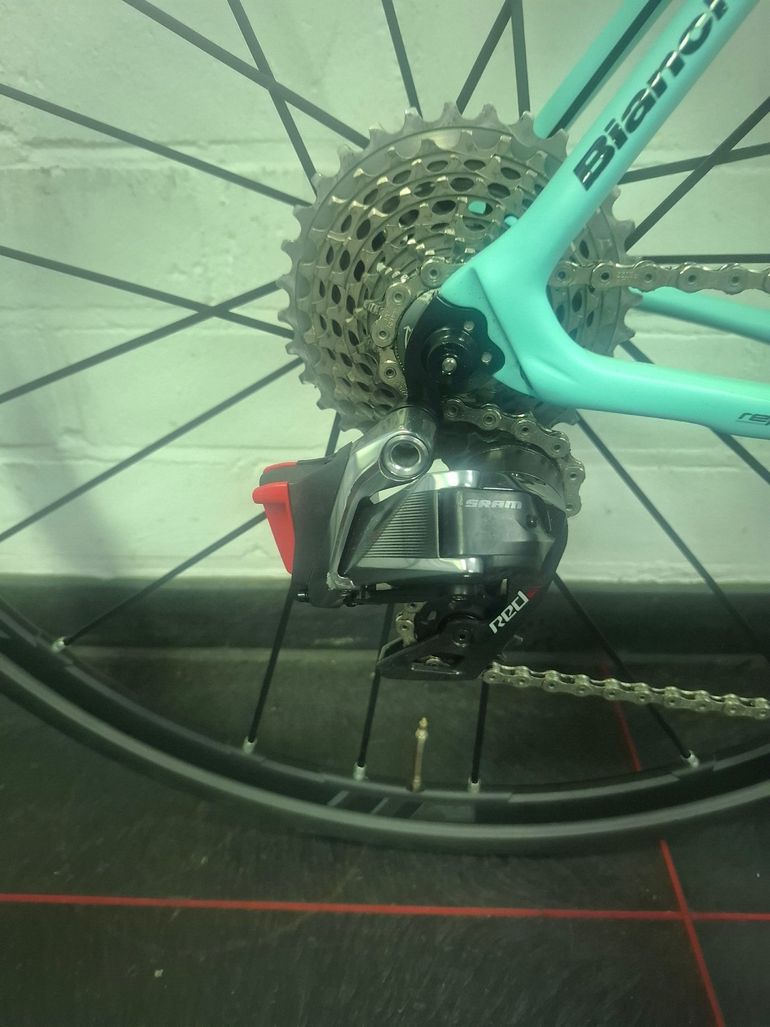 Used Bianchi Specialissima SRAM Red eTap 2020 Road & Gravel, Green — image 5 of 6