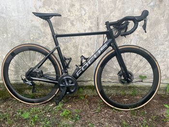 Used Focus IZALCO MAX DISC 8.8 2020 2020 Road & Gravel, Black — image 2 of 4