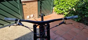 Used Santa Cruz V10 X01 MX / Carbon CC 2023 2023 Mountainbike, Black, 29, 27.5 — image 4 of 5